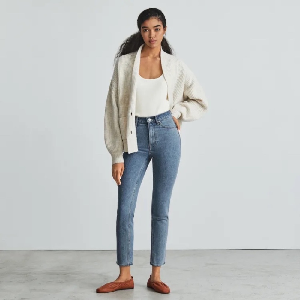 Everlane | Cheeky Jean in Stone-Washed Sky